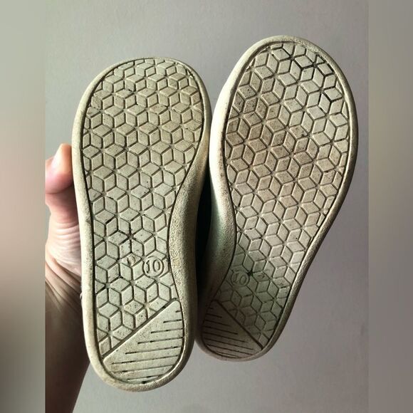 Dinosaur Shoes - Picture 3 of 3